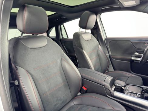 Used 2022 Mercedes-Benz GLA 250 GLA 250 w/ Premium, AMG Line & image 40