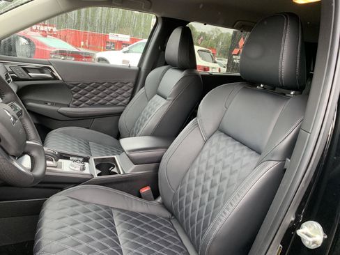 Used 2023 Mitsubishi Outlander SEL image 17