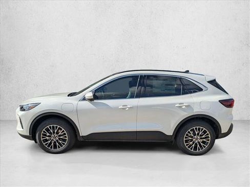 New 2026 Ford Escape SE w/ PHEV Premium Package image 5
