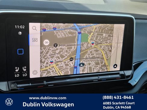 Certified 2024 Volkswagen Atlas Cross Sport SEL R-Line AWD/4WD image 15