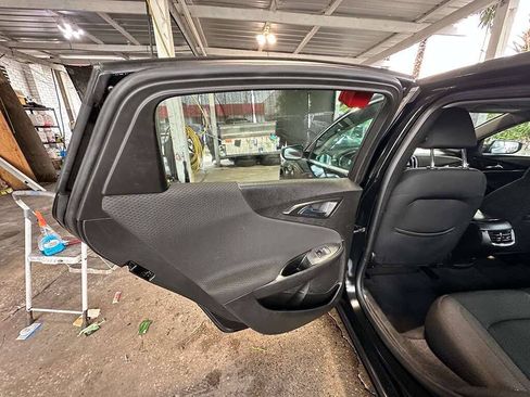 Used 2020 Chevrolet Malibu LT FWD image 11