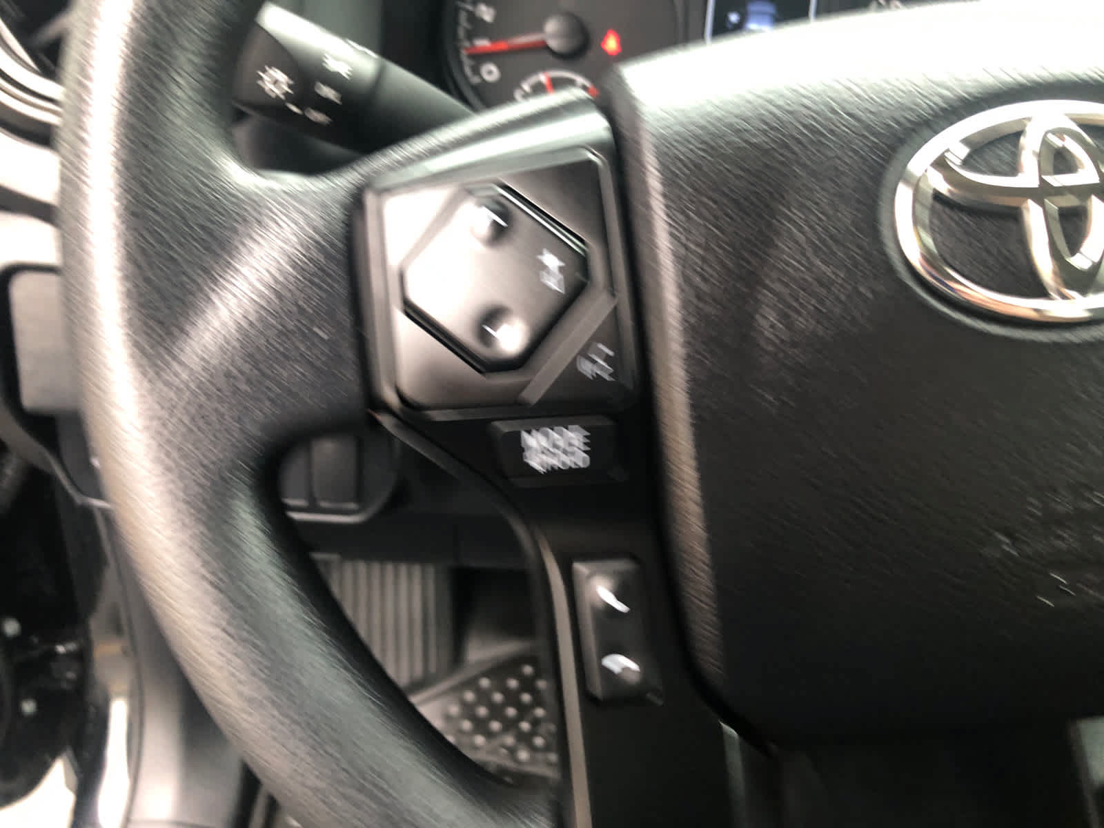 Certified 2022 Toyota Tacoma SR RWD image 9