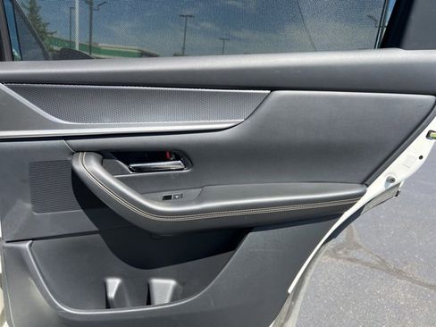 Certified 2024 MAZDA CX-90 Plug-In Hybrid w/ Preferred image 33