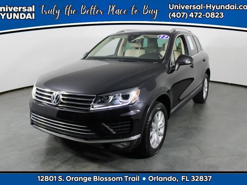 Used 2017 Volkswagen Touareg Sport AWD/4WD image 1