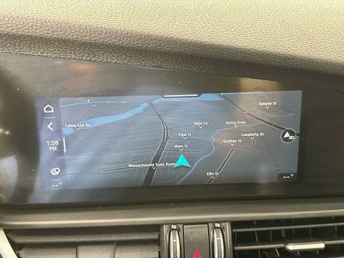 Used 2022 Alfa Romeo Giulia Ti image 11