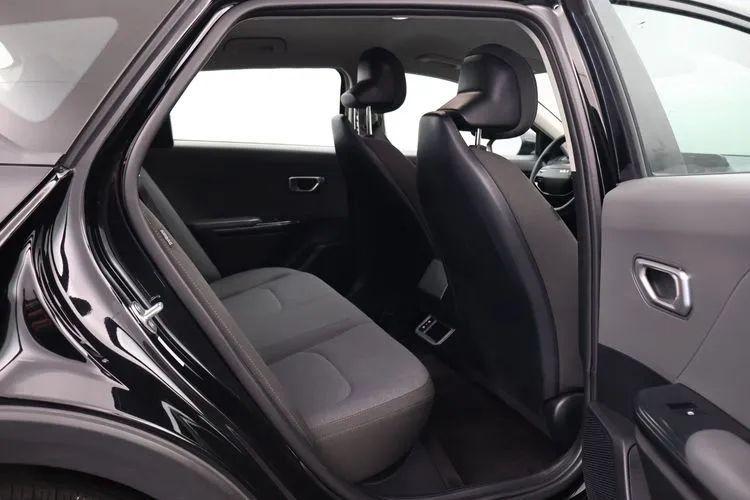 Used 2025 Kia K4 FWD image 17