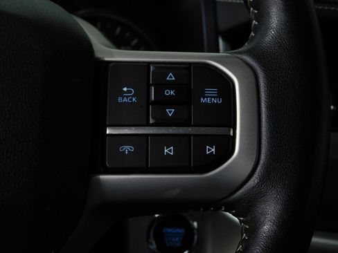 Used 2024 Ford Expedition XLT image 41