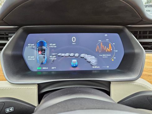 Used 2020 Tesla Model S Long Range Plus image 28