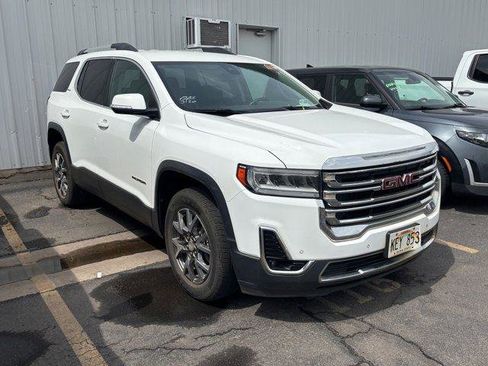 Used 2023 GMC Acadia SLT image 2