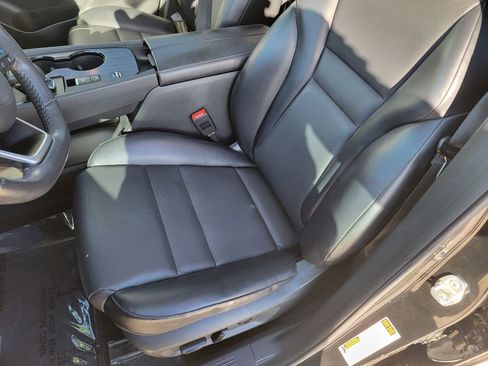 Used 2021 Nissan Rogue SV w/ Premium Package image 10