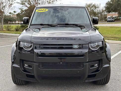 Used 2025 Land Rover Defender 110 V8 image 8