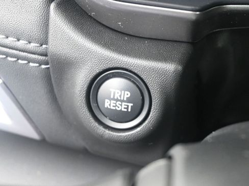 Used 2025 Subaru Outback Limited image 26