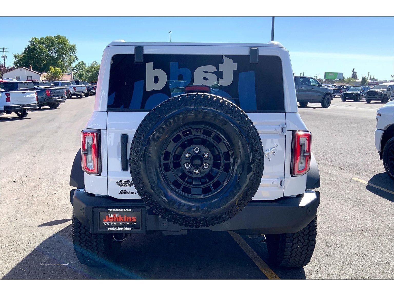 New 2026 Ford Bronco Outer Banks w/ Sasquatch Package AWD/4WD image 4