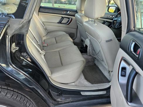 Used 2005 Subaru Outback 3.0R image 19