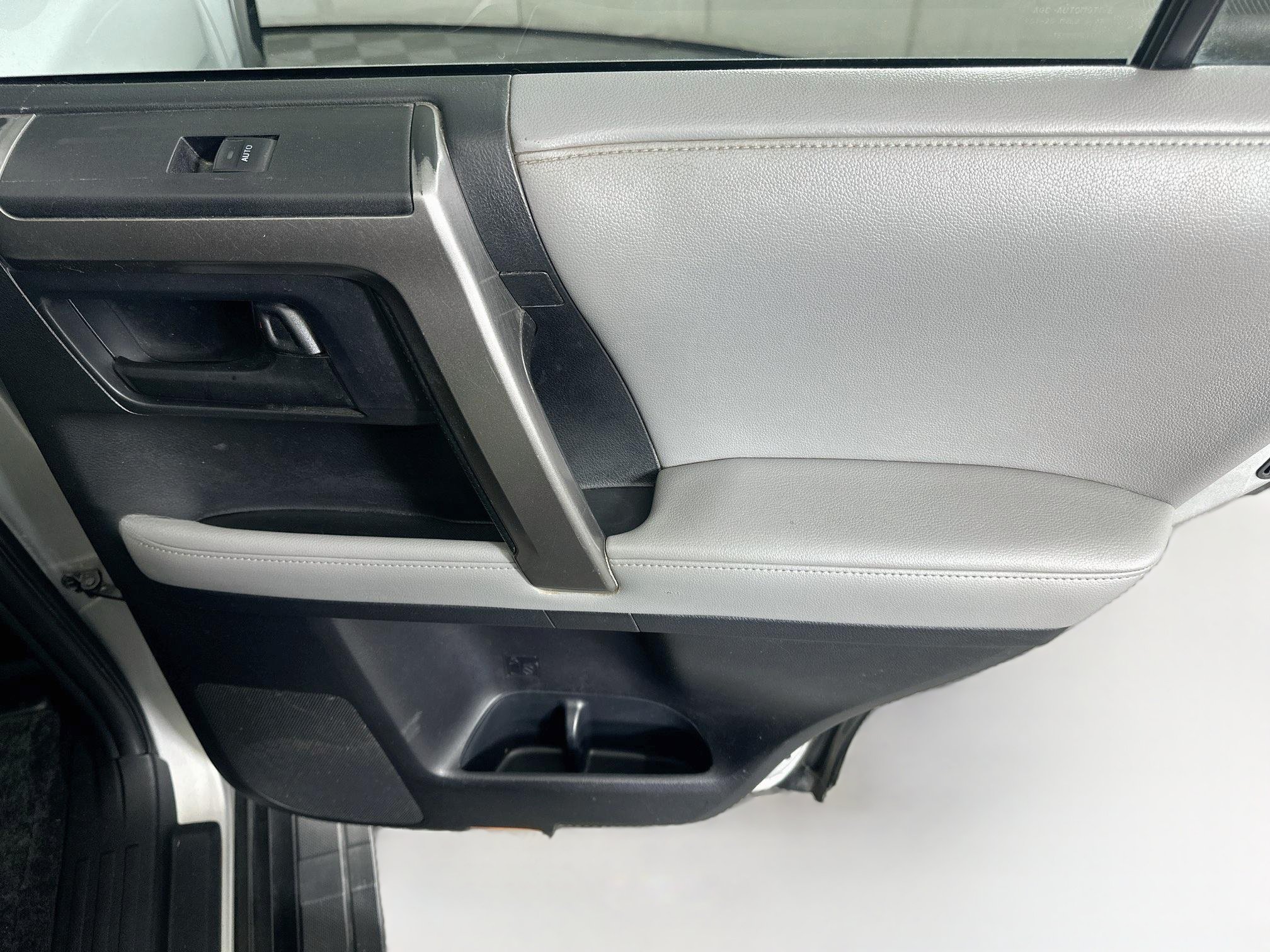 Used 2012 Toyota 4Runner Trail AWD/4WD image 30