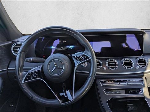Used 2022 Mercedes-Benz E 350 Sedan image 17
