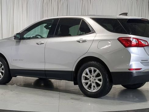 Used 2019 Chevrolet Equinox LT w/ Driver Convenience Package AWD/4WD image 8