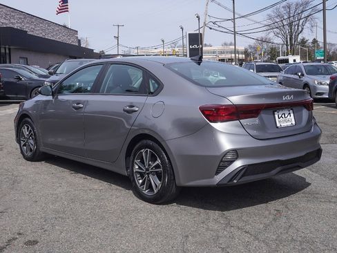 Used 2023 Kia Forte LXS w/ LXS Technology Package image 8