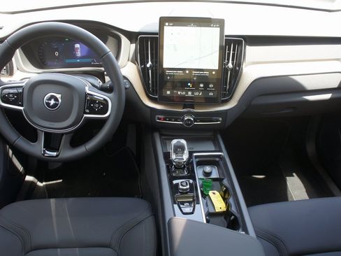 New 2026 Volvo XC60 B5 Plus w/ Protection Package Premier image 11