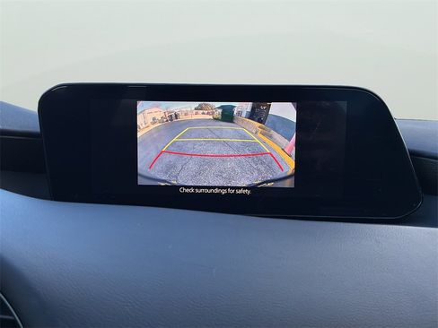 Used 2023 MAZDA MAZDA3 s image 21