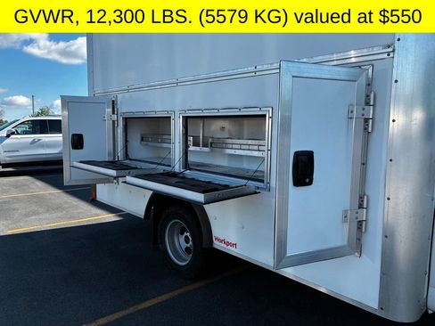 Used 2022 GMC Savana 3500 w/ Power Convenience Package RWD image 4