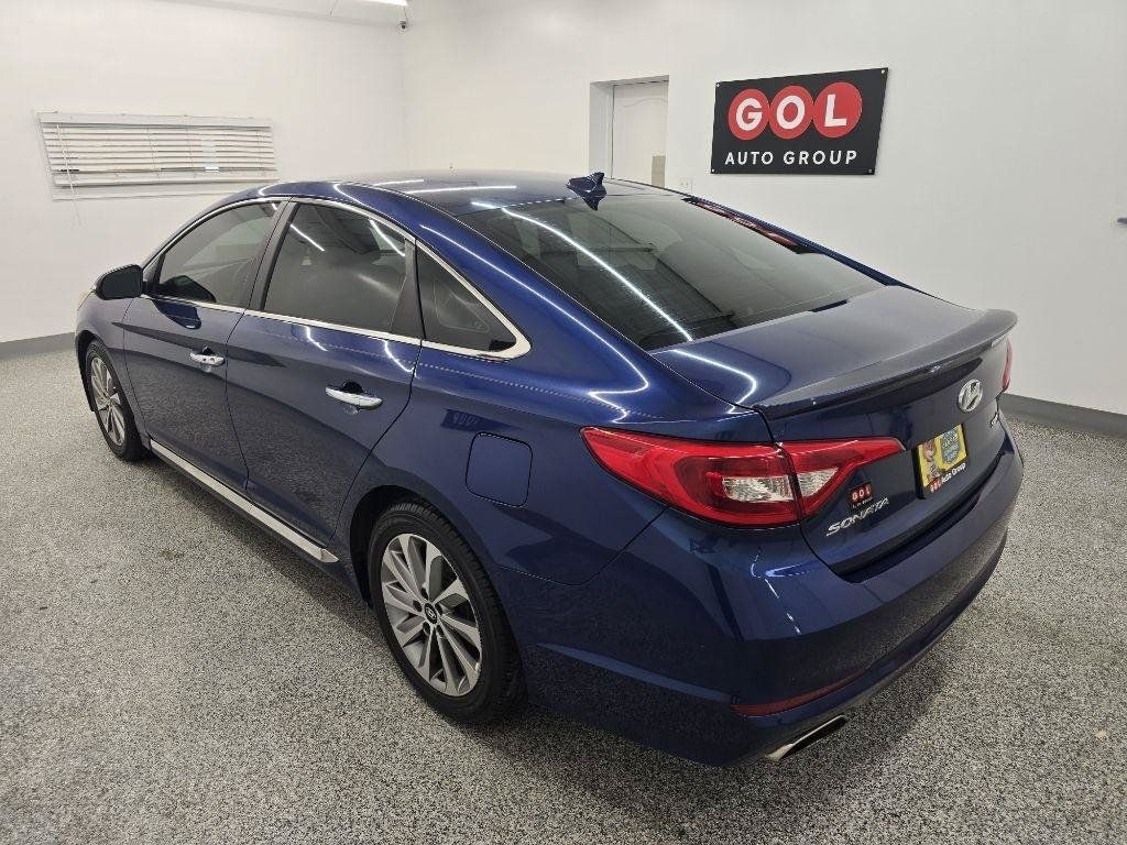 Used 2016 Hyundai Sonata Sport w/ Option Group 02 FWD image 4