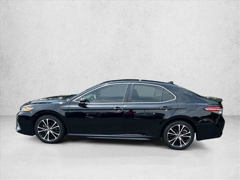 Used 2019 Toyota Camry SE w/ Convenience Package FWD image 5