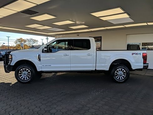 Certified 2022 Ford F350 Lariat w/ Lariat Ultimate Package image 8
