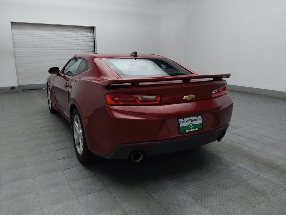 Used 2018 Chevrolet Camaro LT RWD image 5