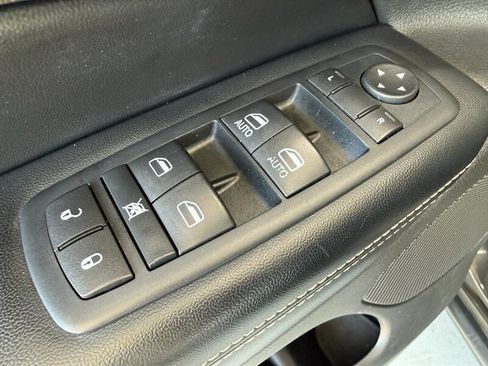 Used 2015 Jeep Grand Cherokee Limited image 23