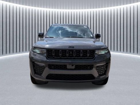 New 2026 Jeep Grand Cherokee L Limited AWD/4WD image 18