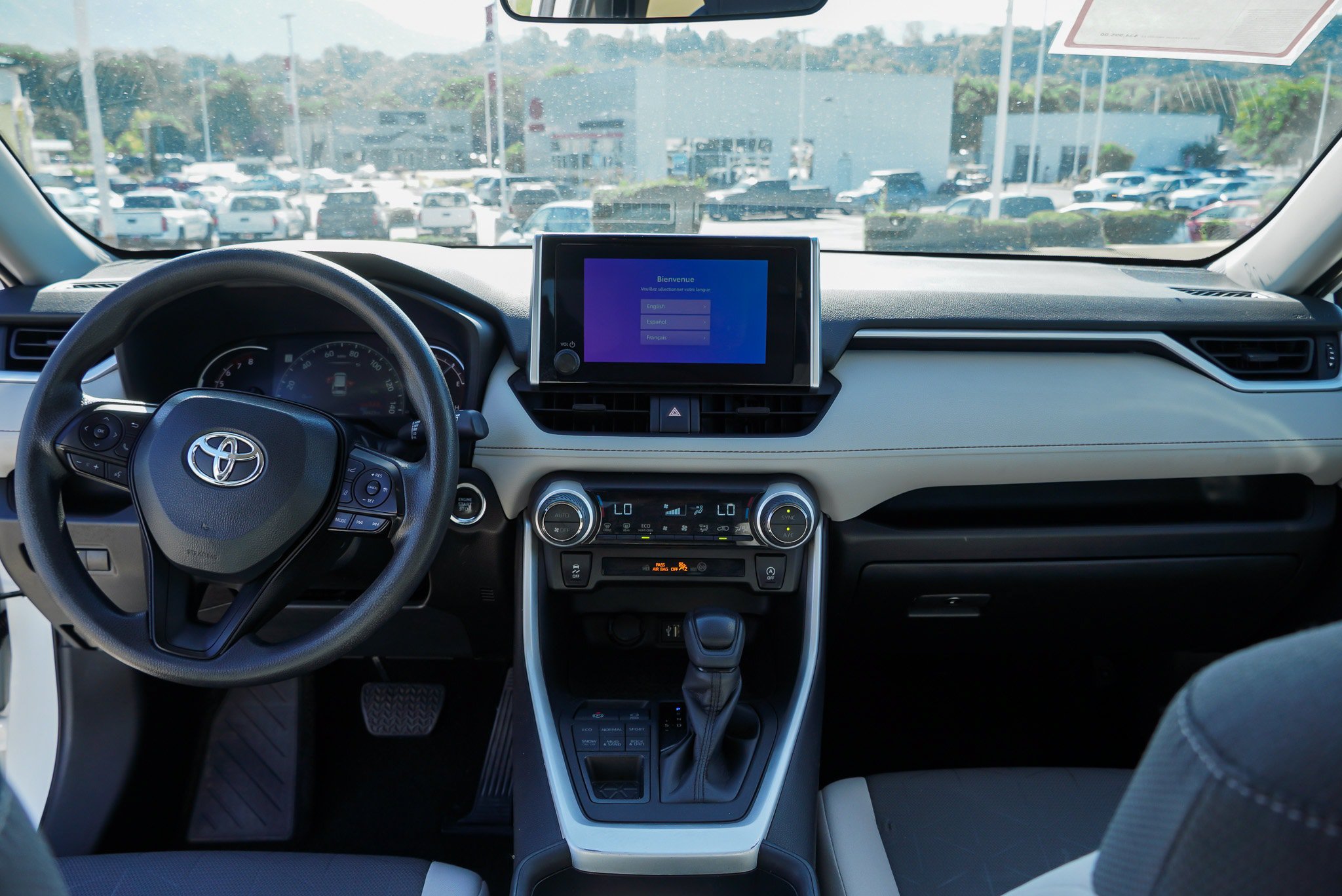 Certified 2024 Toyota RAV4 XLE AWD/4WD image 30