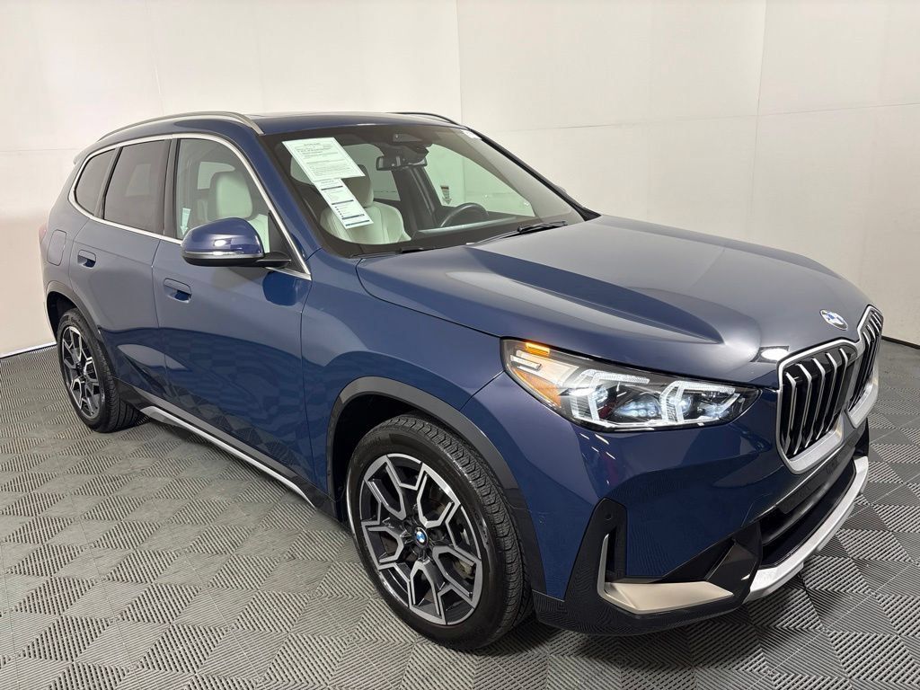 Used 2026 BMW X1 xDrive28i w/ Convenience Package AWD/4WD image 4