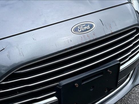 Used 2014 Ford Fiesta Titanium FWD image 30