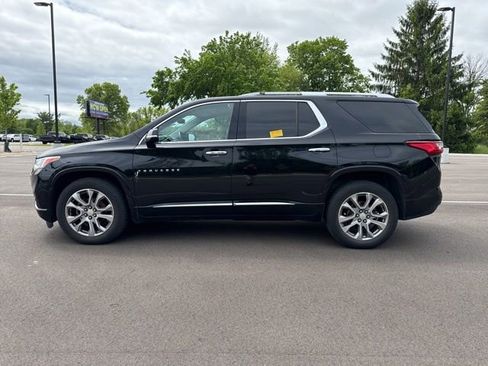Used 2019 Chevrolet Traverse Premier AWD/4WD image 2