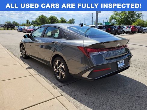 Used 2025 Hyundai Elantra Sport FWD image 7