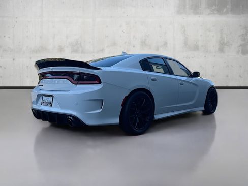 Used 2019 Dodge Charger Scat Pack image 6