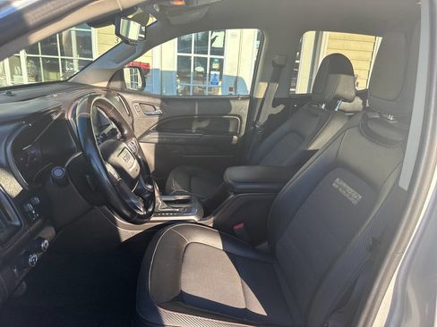 Used 2017 GMC Canyon SLE w/ All Terrain Package image 15