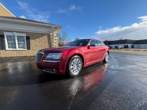 Used 2012 Chrysler 300 Limited image 2