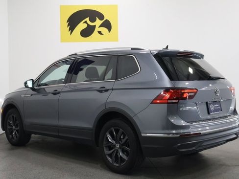 Used 2023 Volkswagen Tiguan SE image 9