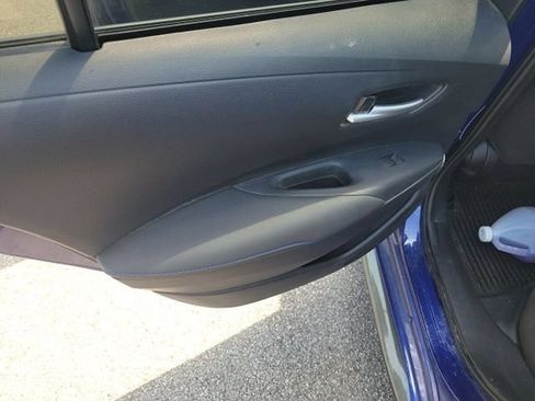 Used 2021 Toyota Corolla SE w/ Carpet Mat Package (TMS) FWD image 10