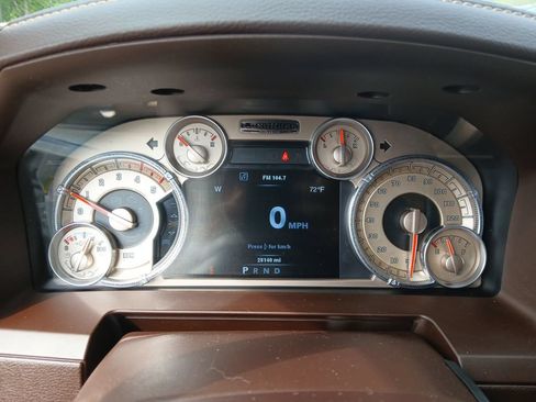 Used 2014 RAM 2500 Longhorn w/ Convenience Group RWD image 17