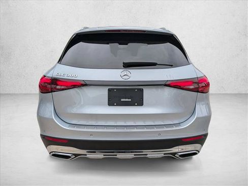 Certified 2026 Mercedes-Benz GLC 300 image 8