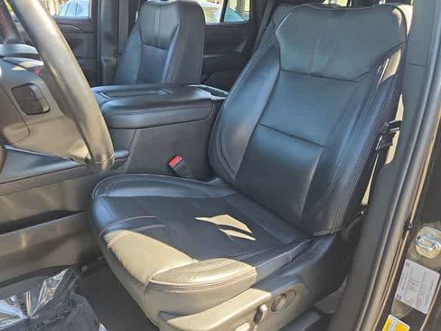 Used 2021 Chevrolet Tahoe RST w/ Luxury Package AWD/4WD image 19