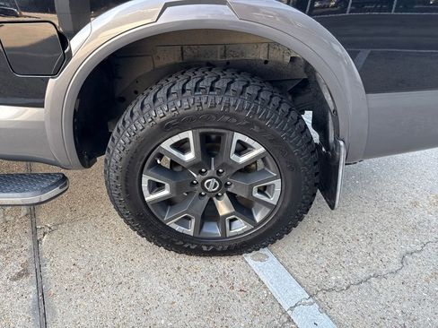 Certified 2021 Nissan Titan Platinum Reserve w/ Moonroof Package image 39