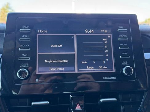 Used 2021 Toyota Camry SE image 17