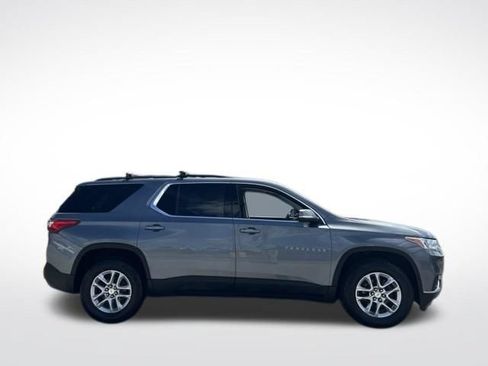 Used 2021 Chevrolet Traverse LT AWD/4WD image 16
