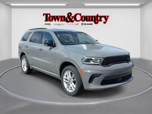 Certified 2023 Dodge Durango GT image 1