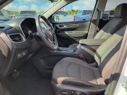 Used 2018 Chevrolet Equinox LT FWD image 8