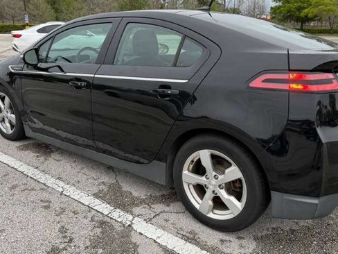 Used 2014 Chevrolet Volt FWD image 4